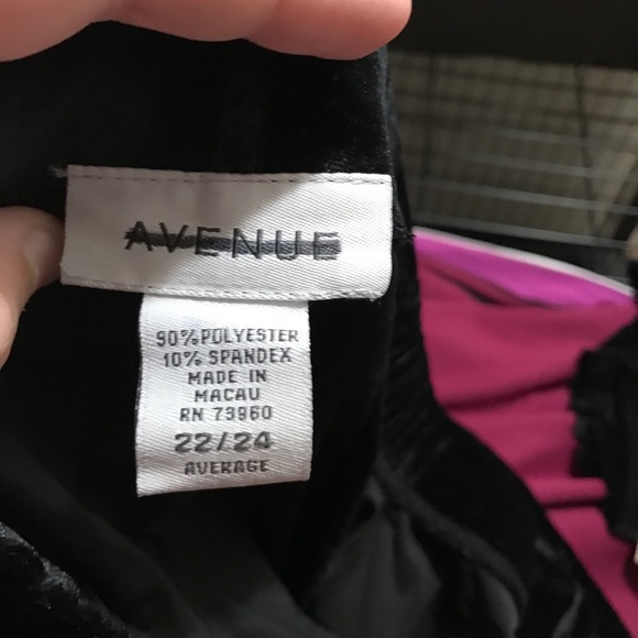 NWT Avenue Black Velour leggings/pants - Picture 7 of 8